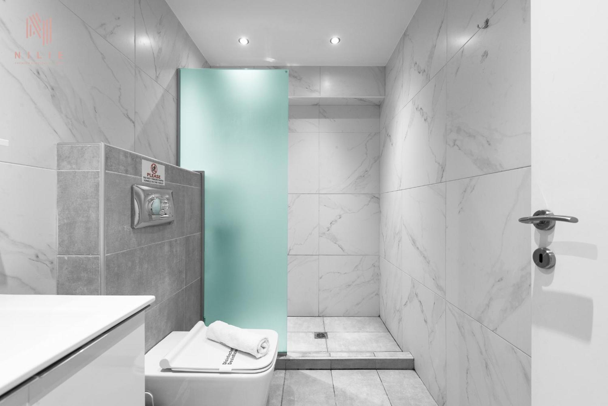 Civilian Boutique Aprts, Nilie Hospitality Mgmt Солун Екстериор снимка
